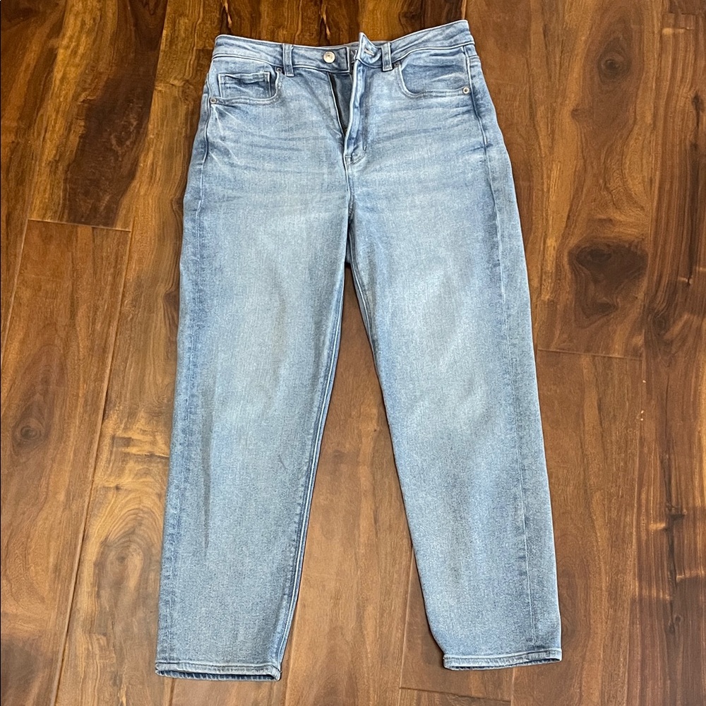 American Eagle Outfitters Light Wash Straight Leg Jeans